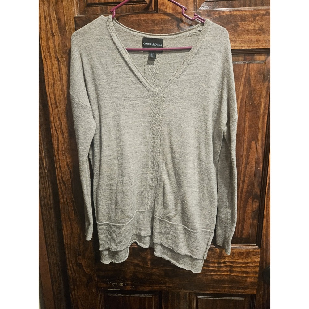 Cynthia Rowley Women Gray 100% Extrafine Merino Wool V-Neck Long Sleeve Shirt L